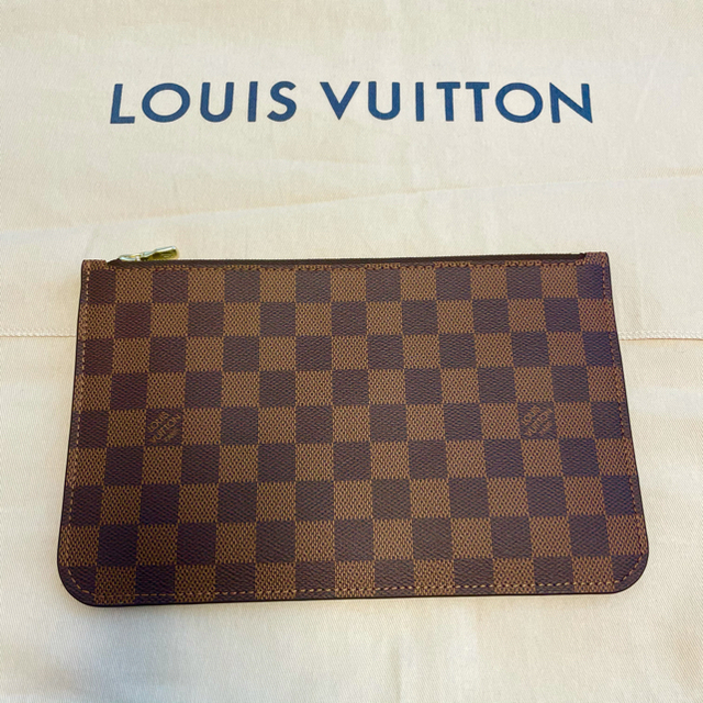 LOUIS VUITTON(ルイヴィトン)の【未使用品】ルイヴィトン  ダミエ  ポーチ レディースのファッション小物(ポーチ)の商品写真