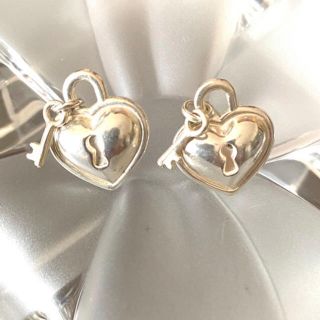 ティファニー(Tiffany & Co.)のティファニー　ロックハート&キー　ピアス(ピアス)