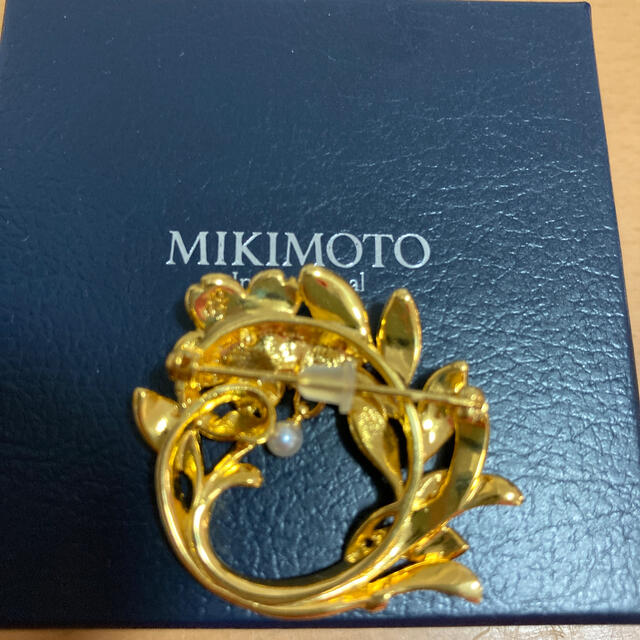 MIKIMOTOのブローチ 3