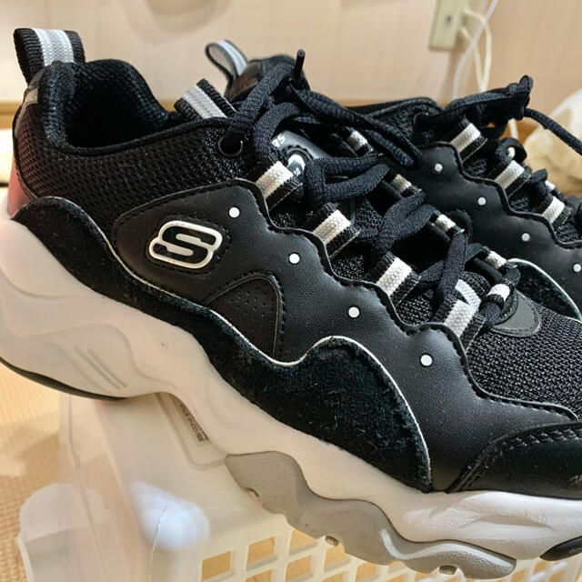 SKECHERS - スケッチャーズ skechers スニーカーの通販 by ®️aJu's