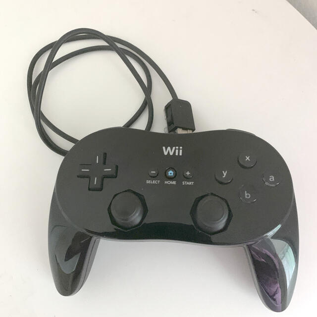 Wii(ウィー)のWii クラシックコントローラー エンタメ/ホビーのゲームソフト/ゲーム機本体(その他)の商品写真