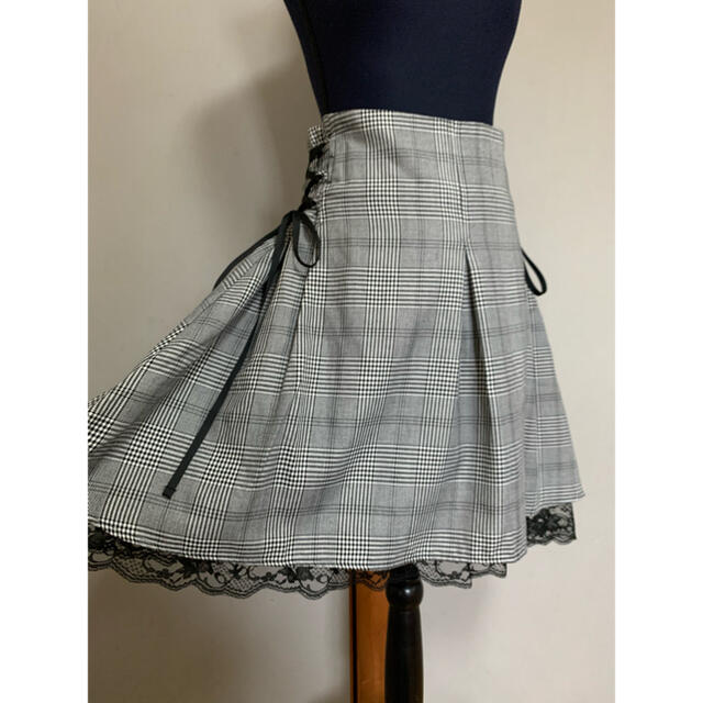 スカート 編み上げリボン 大きいサイズ 4L レディースのスカート(ひざ丈スカート)の商品写真