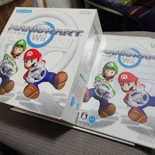 ニンテンドウ(任天堂)のマリオカートWii Wii　ソフト&ハンドル(家庭用ゲームソフト)