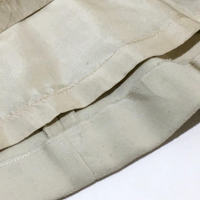 CHANEL(シャネル)のシャネル CHANEL 01A AH951 スクエアロゴ ポケット ボトムス 台形スカート 膝丈 スカート コットン ベージュ ベージュ レディースのスカート(ひざ丈スカート)の商品写真