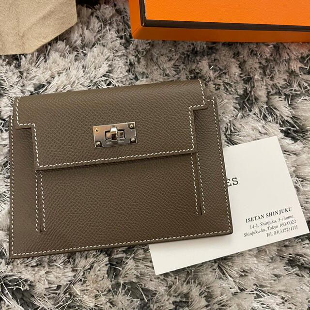 【新品未使用】HERMES ケリーポケット　コンパクト　カードケース 財布レディース