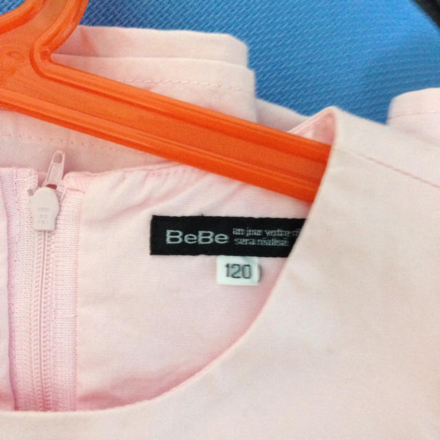 BeBe(ベベ)のべべジャンパースカート キッズ/ベビー/マタニティのキッズ服女の子用(90cm~)(その他)の商品写真