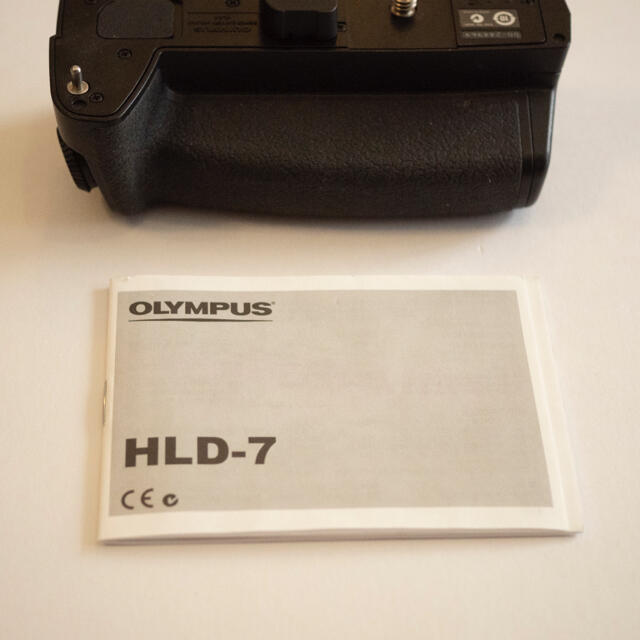 OLYMPUS(オリンパス)のOLYMPUS バッテリーホルダー HLD-7 スマホ/家電/カメラのカメラ(ミラーレス一眼)の商品写真