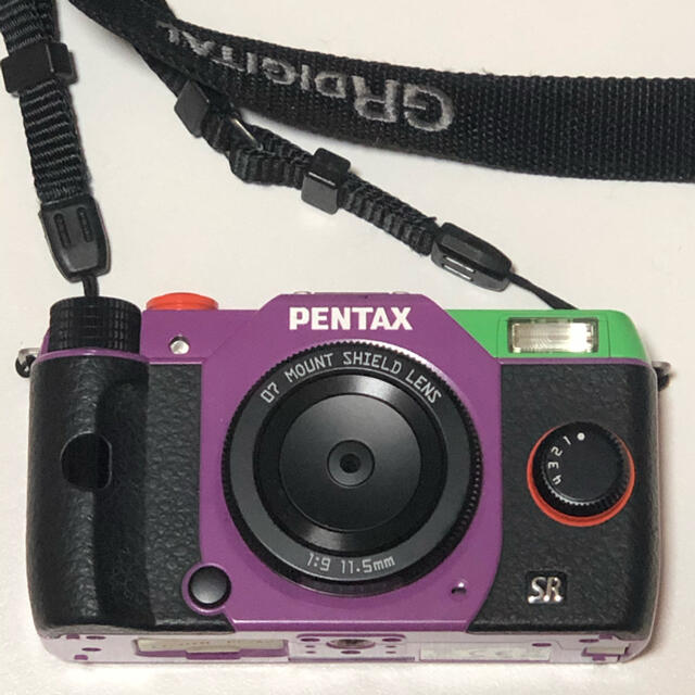 PENTAX Q10 EVA 01 エヴァ 初号機モデルミラーレス一眼