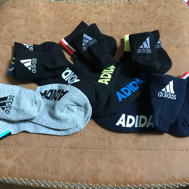 adidas(アディダス)のadidas靴下 KIDS 19～21cm 5足セット キッズ/ベビー/マタニティのこども用ファッション小物(靴下/タイツ)の商品写真