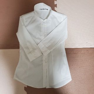 ユニクロ(UNIQLO)のユニクロ　白シャツ(シャツ/ブラウス(長袖/七分))