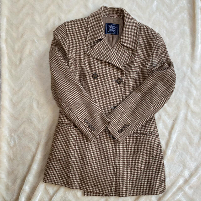 BURBERRY(バーバリー)の週末値下げです！！Burberrys バーバリー　ジャケット　千鳥柄 レディースのジャケット/アウター(テーラードジャケット)の商品写真