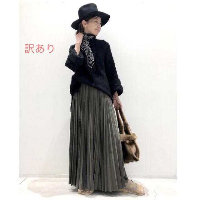 アパルトモン  NEW PLEATS SKIRT