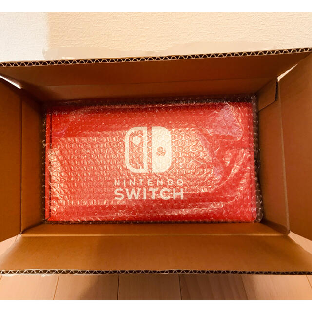 新品未使用　限定色　Nintendo Switch 本体