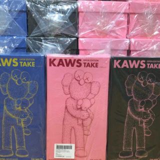 メディコムトイ(MEDICOM TOY)の新品未使用 KAWS TAKE 3色セット PINK/BLACK/BLUE(フィギュア)