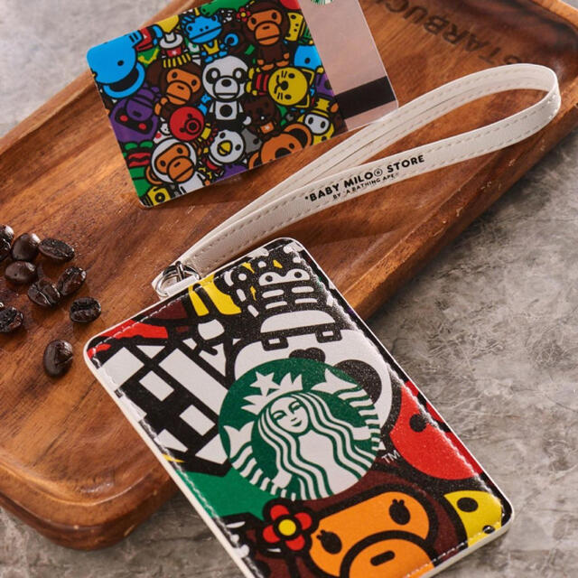 Starbucks Coffee(スターバックスコーヒー)のStarbucks × Babymilo カードホルダー レディースのファッション小物(パスケース/IDカードホルダー)の商品写真