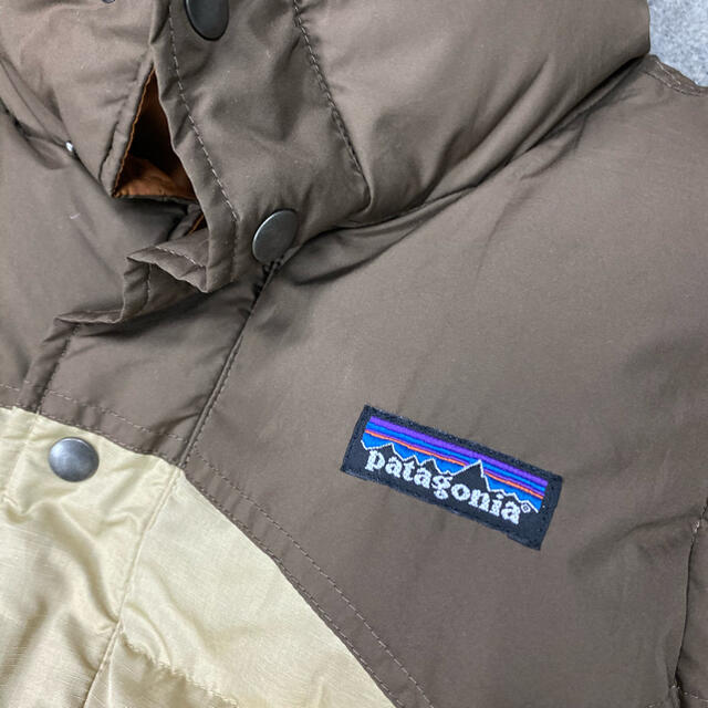patagonia(パタゴニア)のPatagoniaダウンベストUSEDパタゴニアMサイズ メンズのジャケット/アウター(ダウンベスト)の商品写真