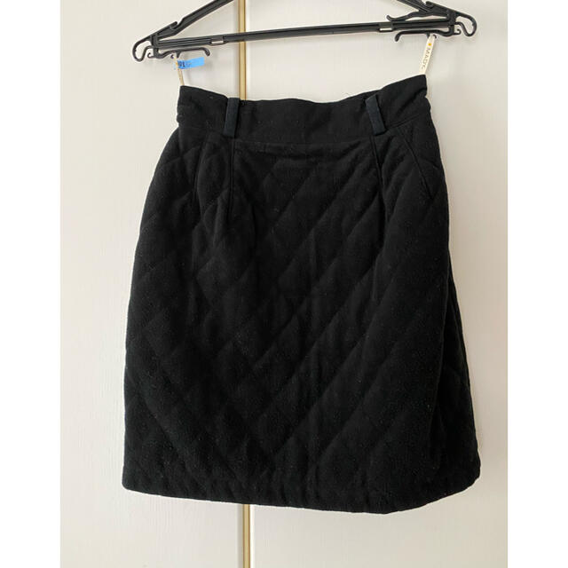 MADY 秋冬キルティングスカート　Mサイズ レディースのスカート(ひざ丈スカート)の商品写真