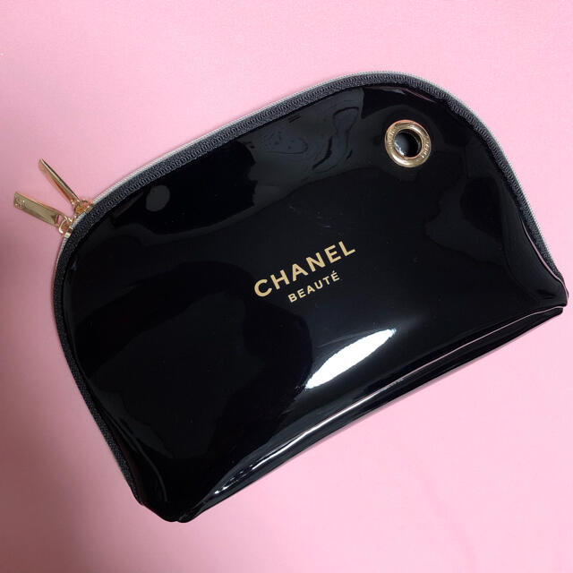 CHANEL - CHANEL BEAUTE コスメポーチの通販 by Bernese's shop CHANEL - CHANEL BEAUTE コスメポーチの通販 by Bernese's shop