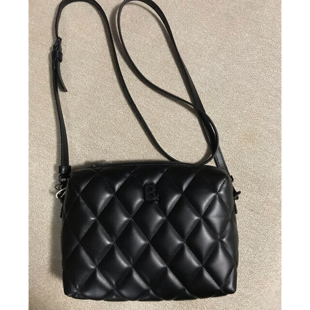 今日まで最終balenciagaバレンシアガ  ショルダーカメラバッグ23グッチ