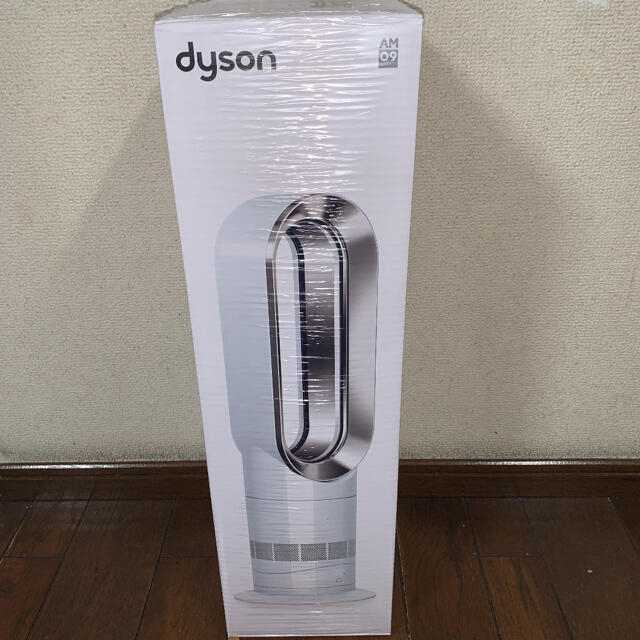 Dyson(ダイソン)のdyson   ダイソン　hot+cool   AM09WN スマホ/家電/カメラの冷暖房/空調(ファンヒーター)の商品写真