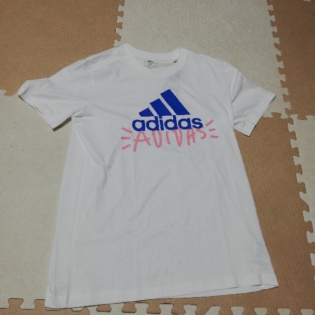 adidas(アディダス)のアディダス　Tシャツ メンズのトップス(Tシャツ/カットソー(半袖/袖なし))の商品写真