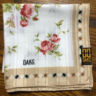 ダックス(DAKS)の未使用！DAXS☆膝掛けにもなる大判薔薇柄ハンカチ　48×48㎝　送料無料！(ハンカチ)