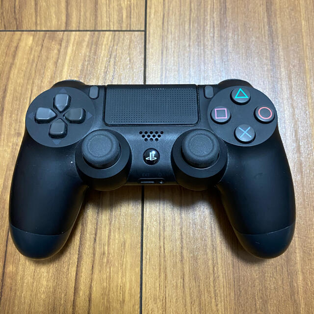 PlayStation4(プレイステーション4)のPlayStation4 ジェット・ブラック 500GB プレステ4 本体 エンタメ/ホビーのゲームソフト/ゲーム機本体(家庭用ゲーム機本体)の商品写真