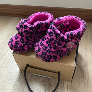 アグ(UGG)の専用(フラットシューズ)