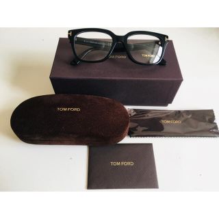 トムフォード(TOM FORD)のTOM FORD トムフォード  TF5477-F 001 美品(サングラス/メガネ)