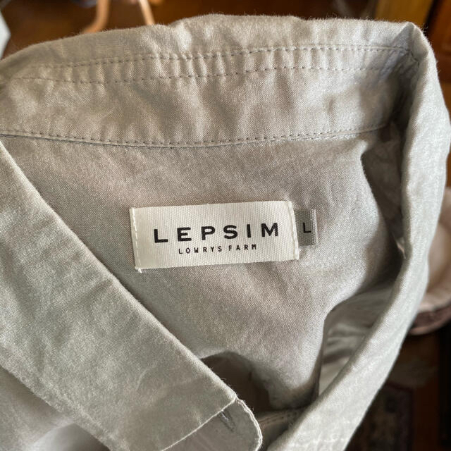 LEPSIM LOWRYS FARM(レプシィムローリーズファーム)のローリーズファーム　ノースリーブシャツ レディースのトップス(シャツ/ブラウス(半袖/袖なし))の商品写真
