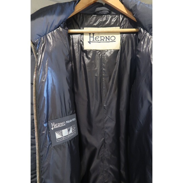HERNO(ヘルノ)のHERNOヘルノ フォックスファー付きダウンコート レディースのジャケット/アウター(ダウンコート)の商品写真