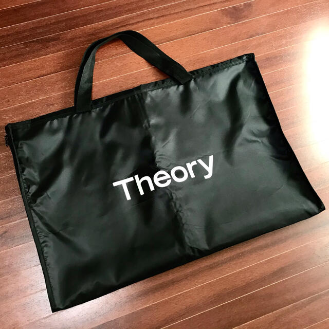 ○未使用○Theory○ガーメントケース.バック○衣装用バック○三つ折り○