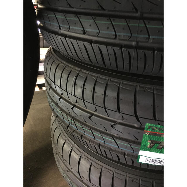 195/60R16 21年製　新品　アルミ付き4本セット可能　セレナ