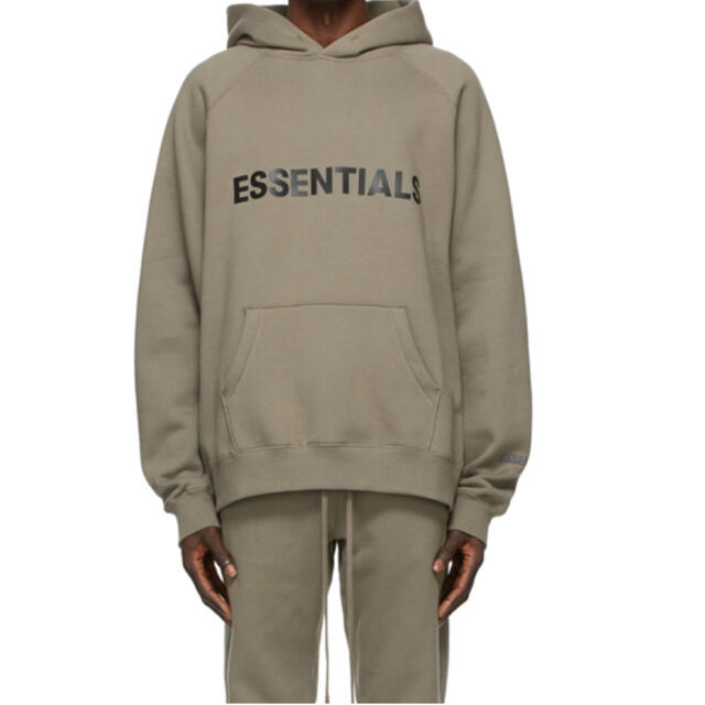 FEAR OF GOD(フィアオブゴッド)のESSENTIALS HOODIE taupe m メンズのトップス(パーカー)の商品写真