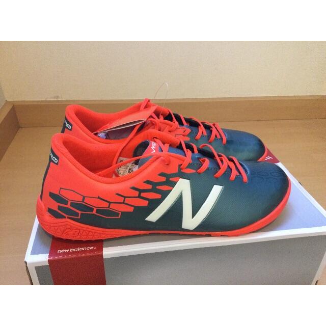 New Balance(ニューバランス)のNew Balance Visaro TF 26.5cm スポーツ/アウトドアのサッカー/フットサル(シューズ)の商品写真