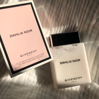 ジバンシィ(GIVENCHY)の♡美品　ダリア　ノワール　ボディミルク(ボディローション/ミルク)