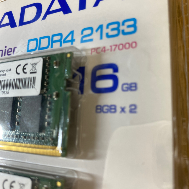 ADATA DDR4 2133 8GB×2個入り スマホ/家電/カメラのPC/タブレット(PC周辺機器)の商品写真