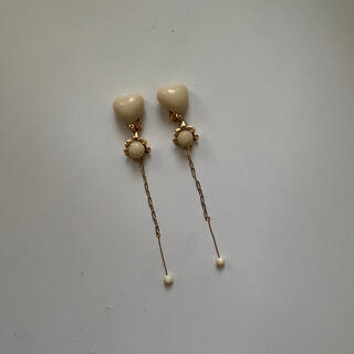 サンタモニカ(Santa Monica)のwhite heart vintage earring.pierce(イヤリング)