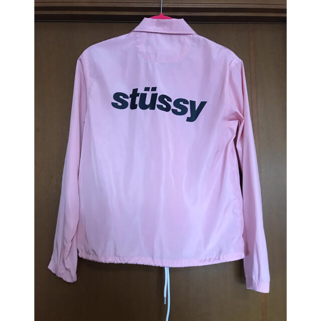 STUSSY(ステューシー)のSTÜSSY コーチジャケット レディースのジャケット/アウター(ナイロンジャケット)の商品写真