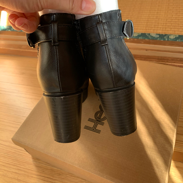 heather(ヘザー)の【最終値下げ】heather ベルトサイドゴアブーツ M ブラック レディースの靴/シューズ(ブーツ)の商品写真