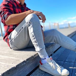 RVCA - アメカジコーデ☆LUSSO SURF スウェットパンツ Lサイズ RVCA - アメカジコーデ☆LUSSO SURF スウェットパンツ Lサイズ