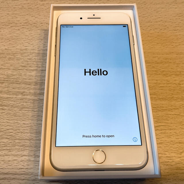 iPhone 8Plus Silver 256 GB au【SIMロック解除済】