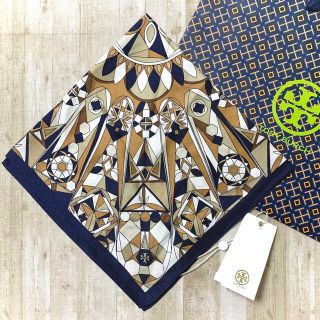 トリーバーチ(Tory Burch)の新品未使用 トリーバーチ シルク ネイビー ブラウン ロゴ スカーフ(バンダナ/スカーフ)