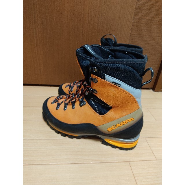 SCARPA(スカルパ)のスカルパモンブランGTX-42 スポーツ/アウトドアのアウトドア(登山用品)の商品写真