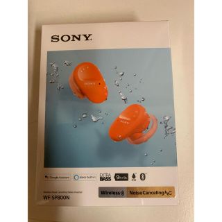 ソニー(SONY)のSONY  WF-SP800N  オレンジ　新品未開封品(ヘッドフォン/イヤフォン)