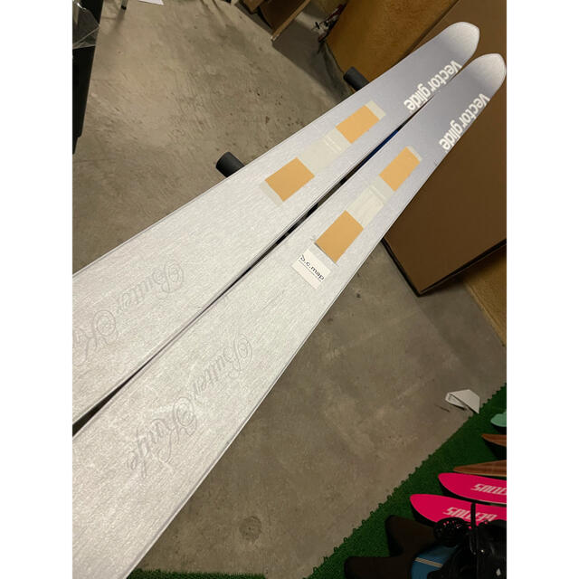 2022超人気 板 VECTORGLIDE BUTTER KNIFE CARBON 185cm 板 2022超人気 板 VECTORGLIDE BUTTER KNIFE CARBON 185cm 板
