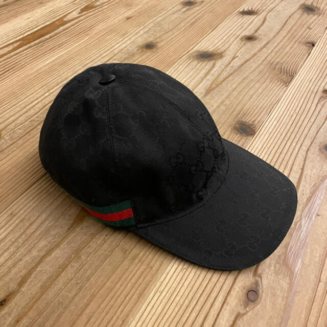 Gucci(グッチ)のGUCCI キャップ 黒 メンズの帽子(キャップ)の商品写真