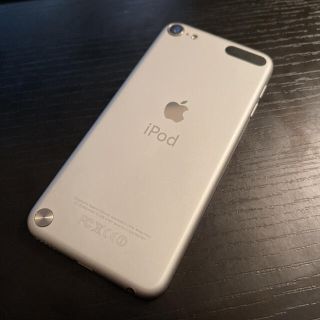 アイポッドタッチ(iPod touch)のiPod touch 第5世代 32GB シルバー(ポータブルプレーヤー)