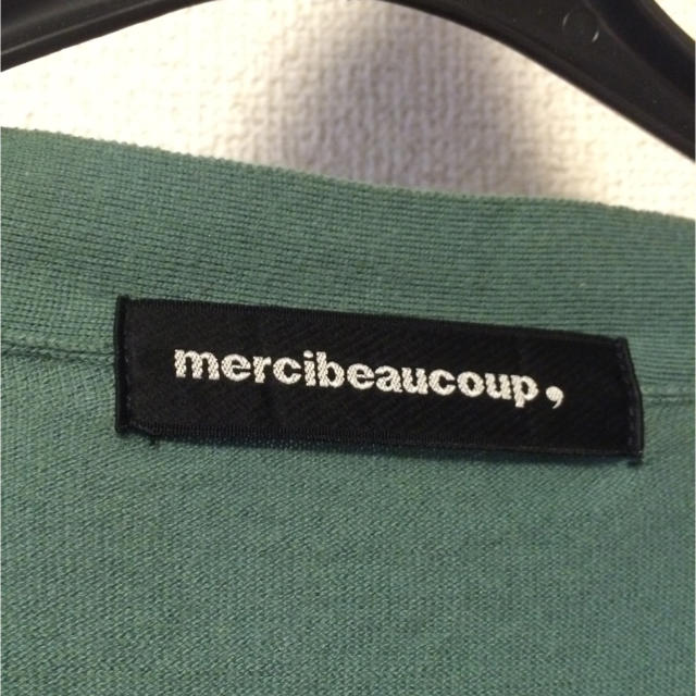 mercibeaucoup(メルシーボークー)のメルシーボークー シルク混カーデ レディースのトップス(カーディガン)の商品写真