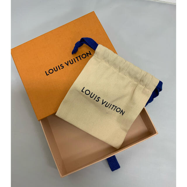 LOUIS VUITTON(ルイヴィトン)のルイヴィトン　LOUIS VUITTON 保存袋　保存箱　未使用に近い！ レディースのバッグ(ショップ袋)の商品写真